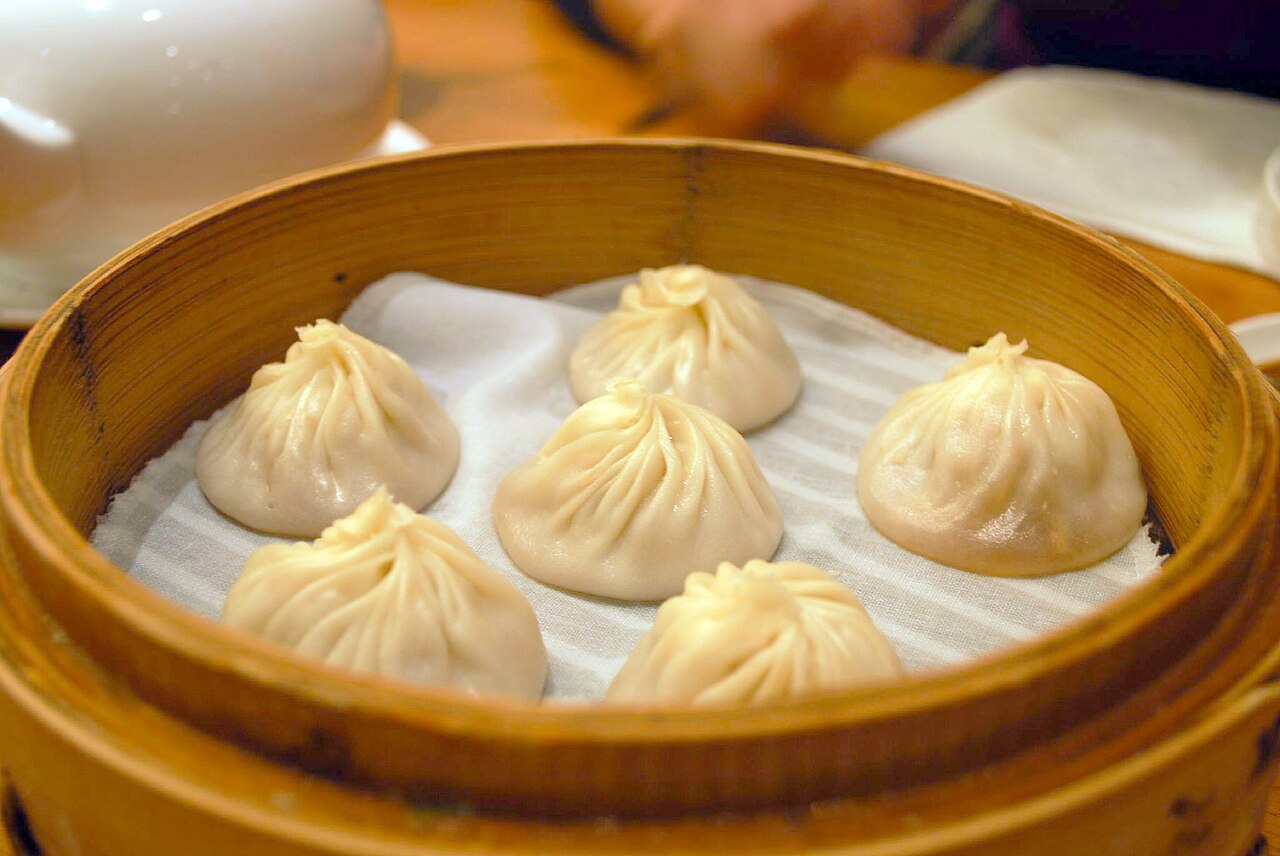 竹籠內的小籠包餐點示意照片